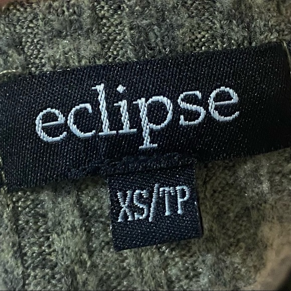 Eclipse Cropped T-Shirt - Picture 4 of 4